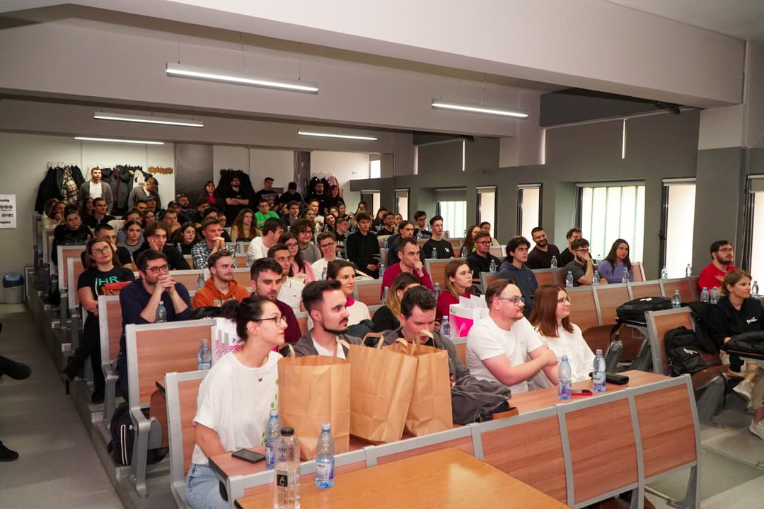 Fii Practic
